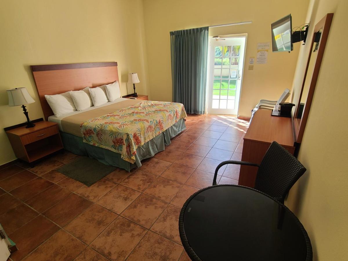 יאבוקואה Hotel Lucia Beach מראה חיצוני תמונה